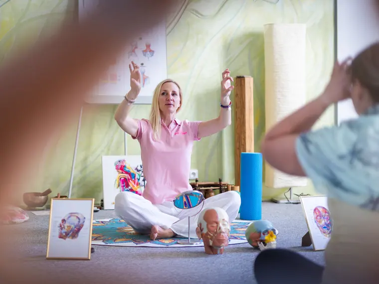 Ukázka cviku — nejdřív pomalu a přesně.