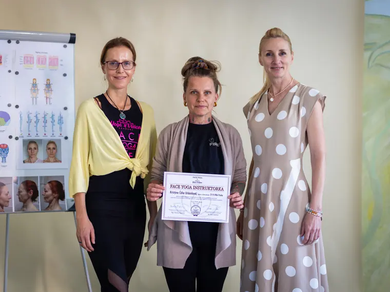 Certifikát Certified Face Yoga Instructor.